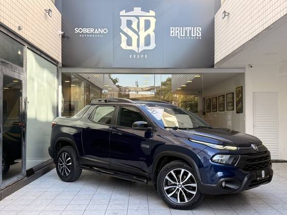 FIAT TORO 2.0 16V TURBO DIESEL ULTRA 4WD AT9 FIAT TORO 2.0 16V TURBO DIESEL ULTRA 4WD AT9